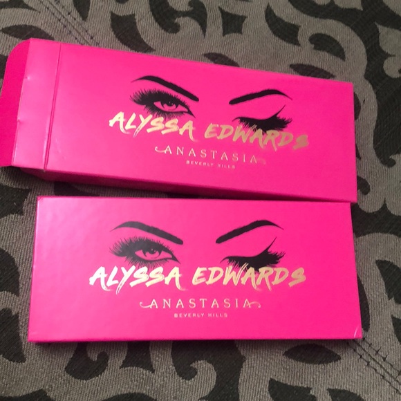 Anastasia X Alyssa Edwards palette